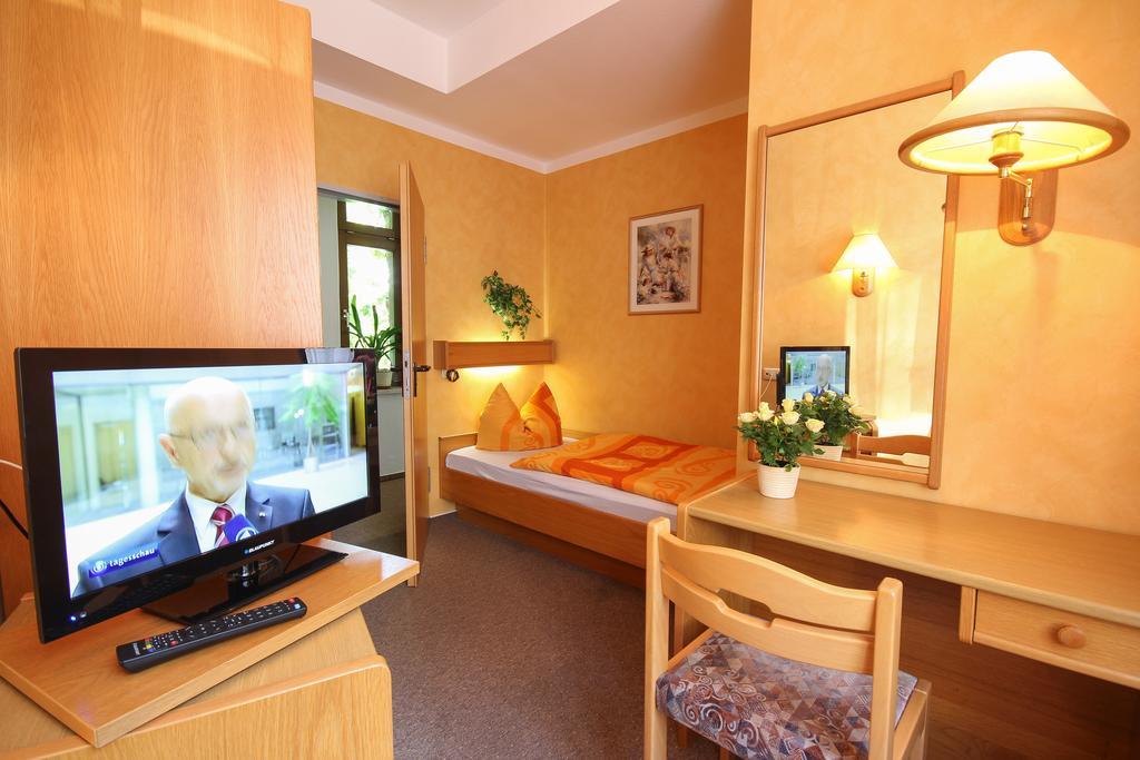 Pension Hotel Turmblick Auerbach  Ruang foto